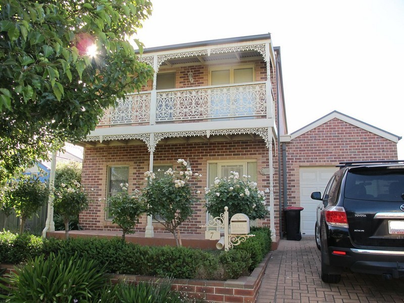 7 Northampton Crescent, Caroline Springs VIC 3023