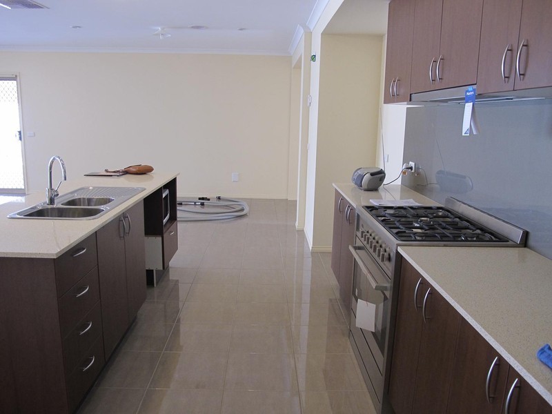 26 Jamieson Link, Caroline Springs VIC 3023