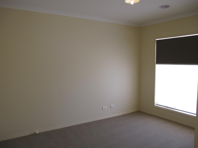 26 Jamieson Link, Caroline Springs VIC 3023