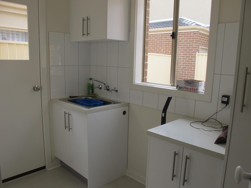 12 Zammit Lane, Hillside VIC 3037