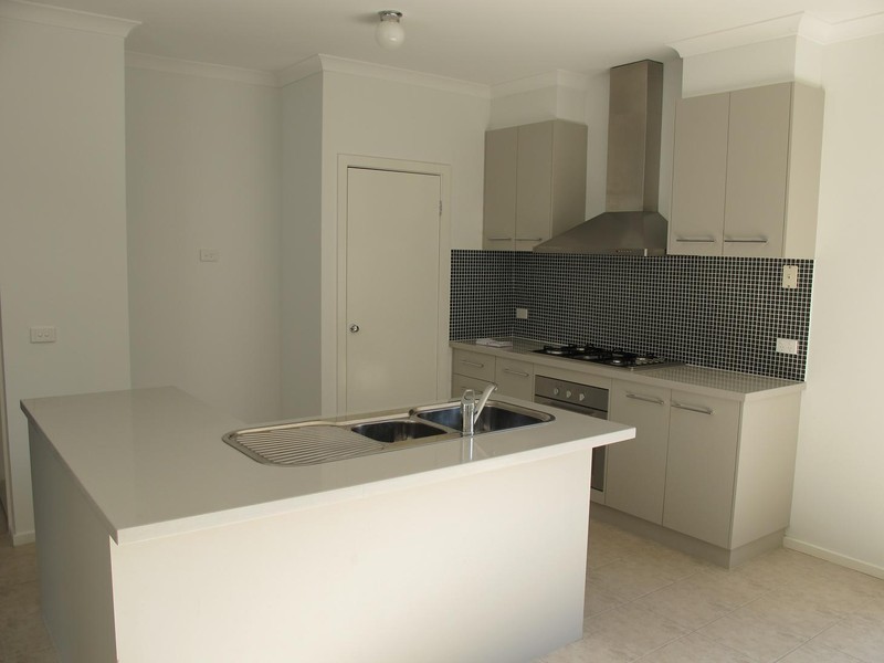 22 Gardenia Way, Caroline Springs VIC 3023