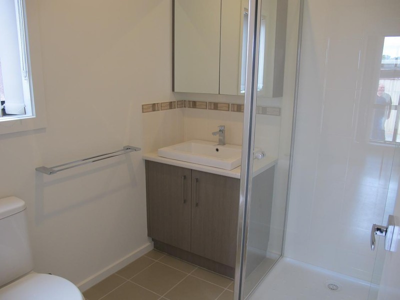 2/21 Breadalbane Court, Sydenham VIC 3037