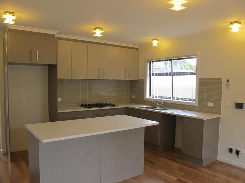 3/21 Breadalbane Court, Sydenham VIC 3037
