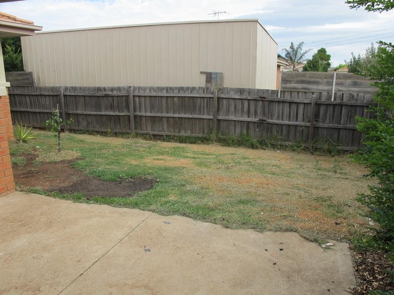 14a Salamander Drive, Taylors Lakes VIC 3038