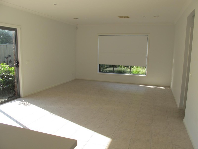 22 Gardenia Way, Caroline Springs VIC 3023