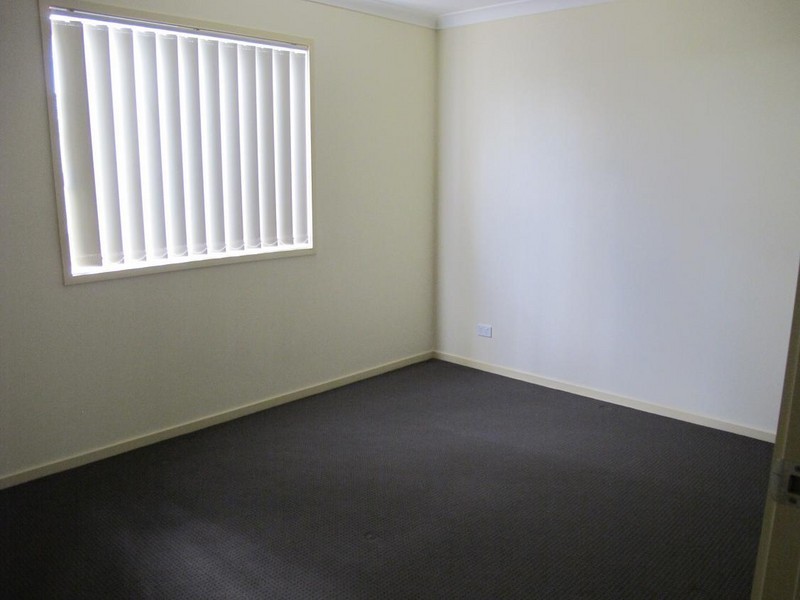 36 Redcliffe Terrace, Taylors Hill VIC 3037