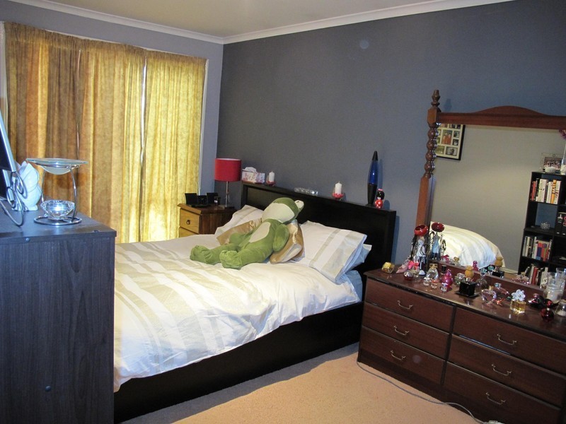 40 Grandview Cres, Hillside VIC 3037