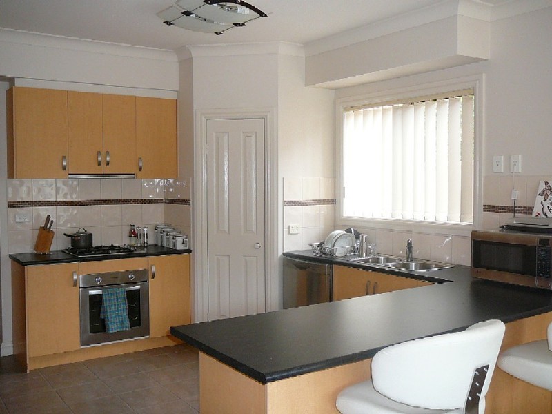 3 ALDERSTEAD PLACE, Caroline Springs VIC 3023