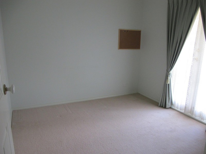 12 Squires Court, Caroline Springs VIC 3023