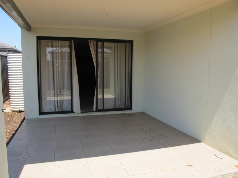 11 Regent Close, Burnside Heights VIC 3023