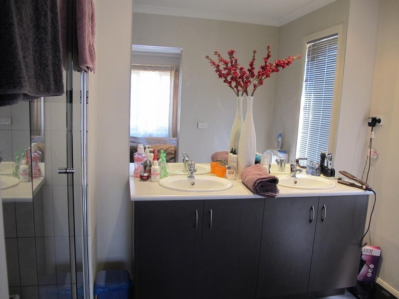 22 Burtt Avenue, Caroline Springs VIC 3023