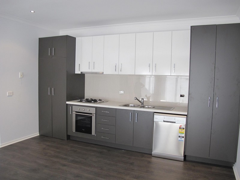 2/6 Catherine Drive, Hillside VIC 3037