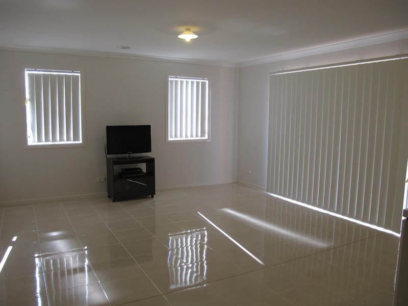 4 Annecy Blvd (Plumpton), Caroline Springs VIC 3023