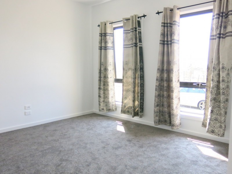 23 Creston Street, Point Cook VIC 3030