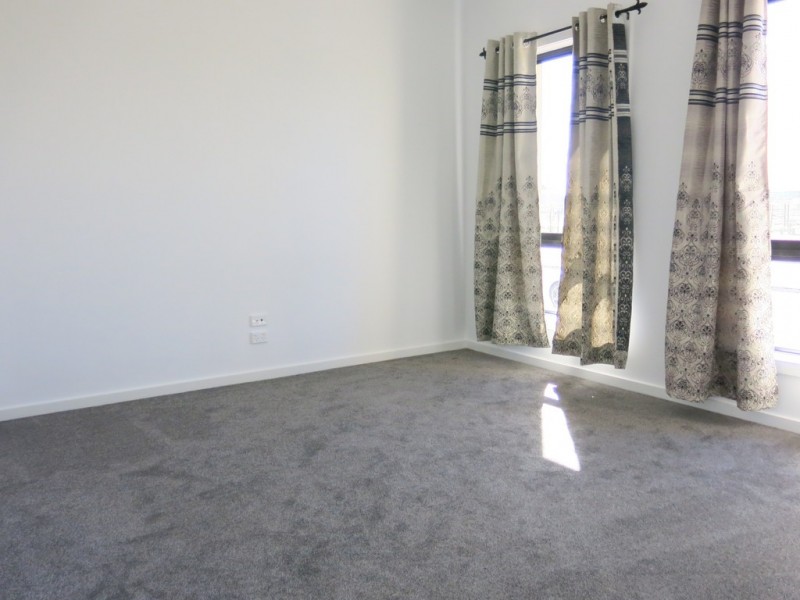 23 Creston Street, Point Cook VIC 3030