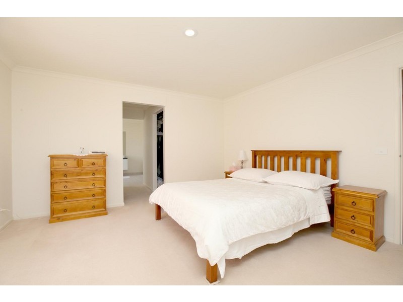 72 Greenhills Drive, Kurunjang VIC 3337