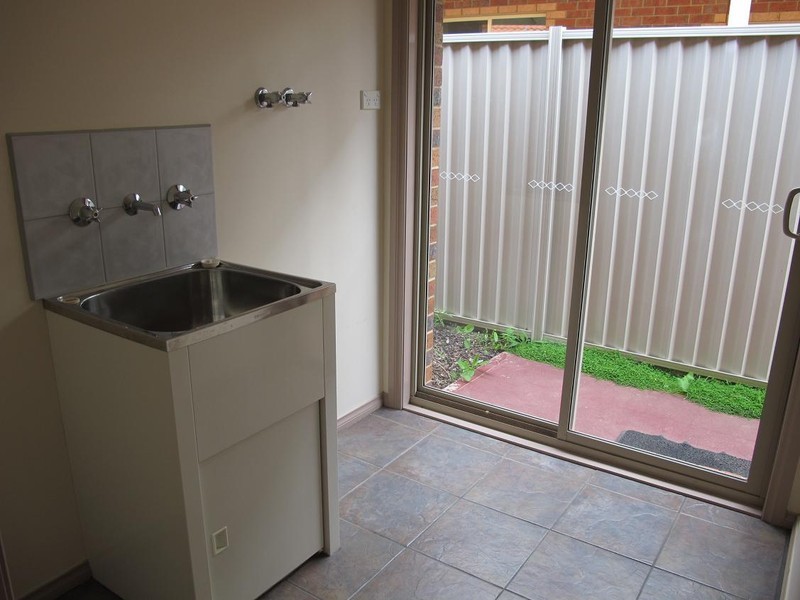 20 Simpson Place, Caroline Springs VIC 3023