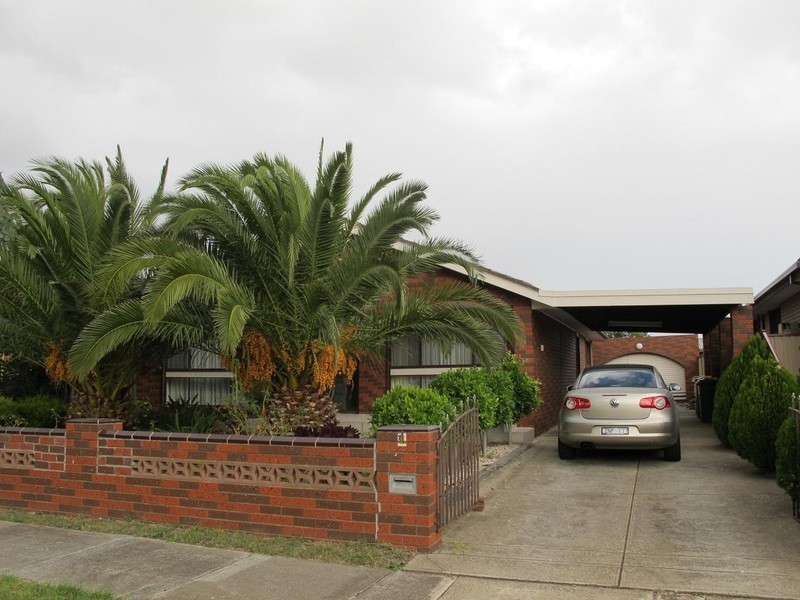 3 Aldergate Crescent, Kings Park VIC 3021