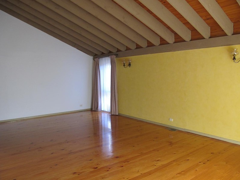 3 Aldergate Crescent, Kings Park VIC 3021