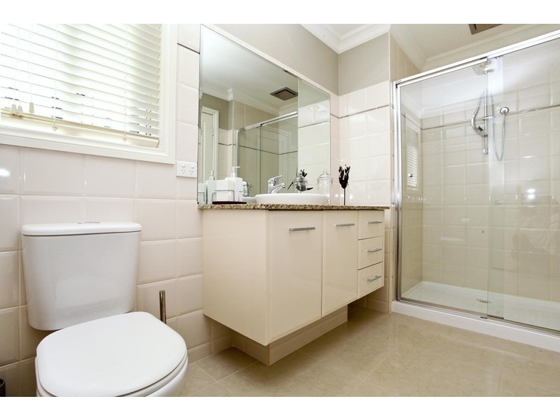 13 The Close, Caroline Springs VIC 3023