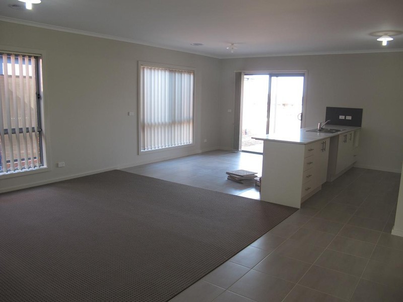 3 Bradshaw Drive, Craigieburn VIC 3064