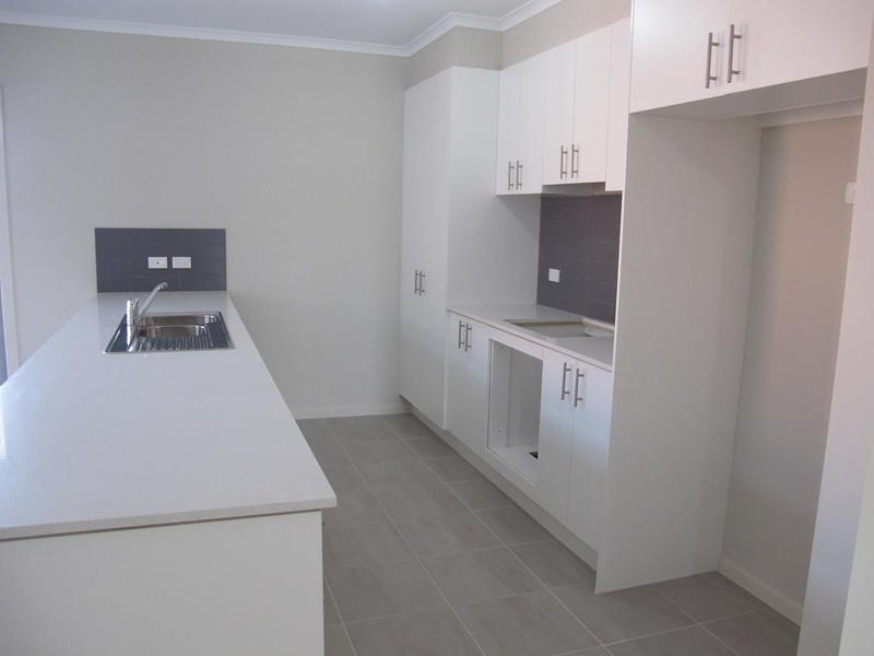 3 Bradshaw Drive, Craigieburn VIC 3064