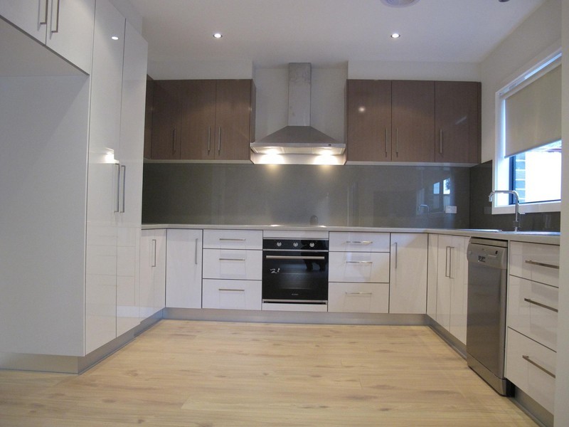 30 Albert Rd, Sydenham VIC 3037