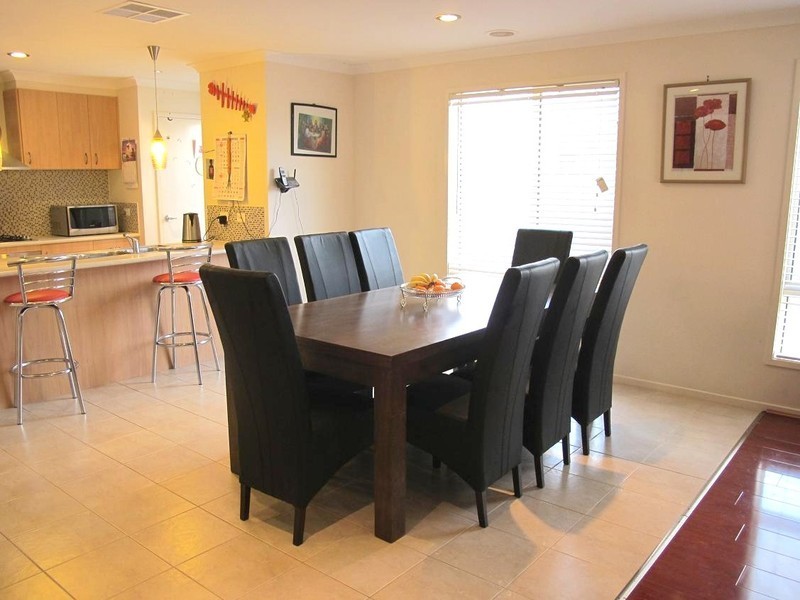 38 Olsen Retreat, Caroline Springs VIC 3023