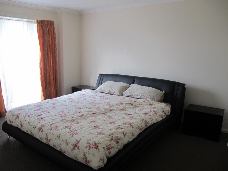 38 Olsen Retreat, Caroline Springs VIC 3023