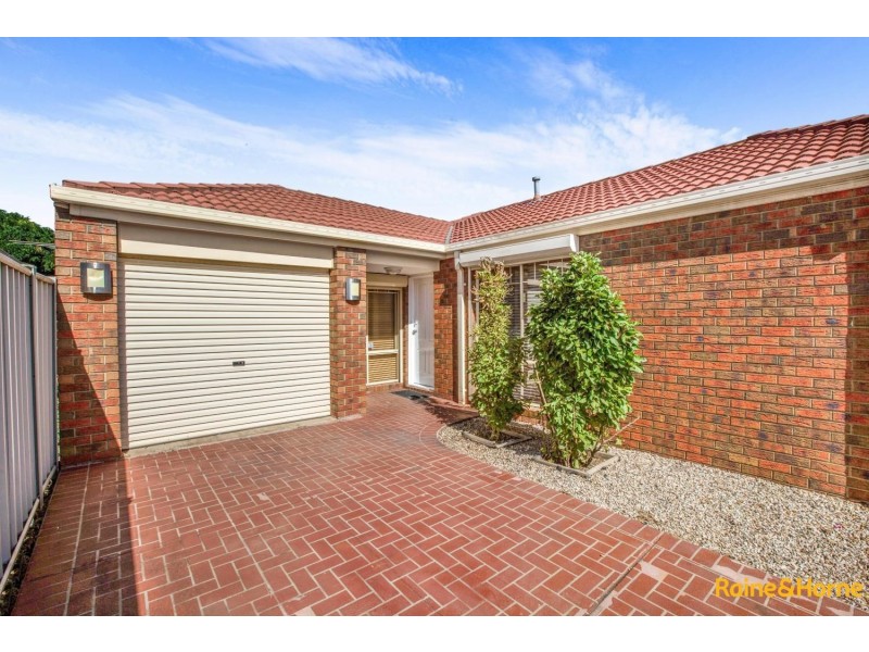 50 HERRINGTON TURN, Caroline Springs VIC 3023