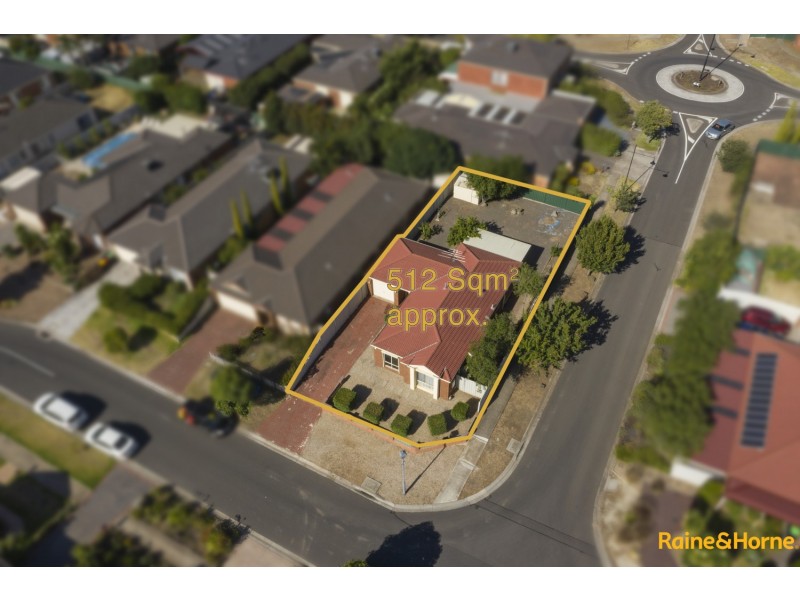 50 HERRINGTON TURN, Caroline Springs VIC 3023