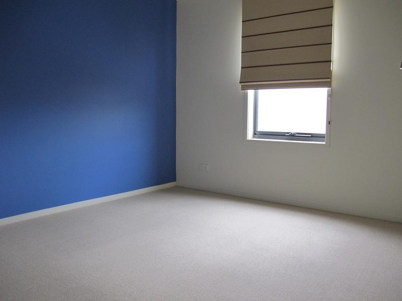 7/8  Sherdley Green, Caroline Springs VIC 3023