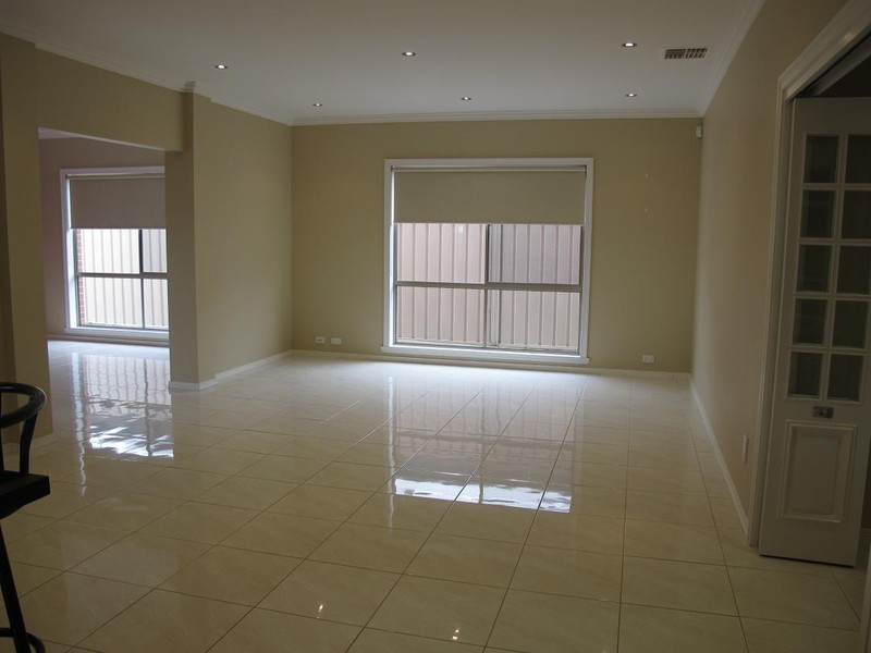 31 Barwon Street, Taylors Hill VIC 3037