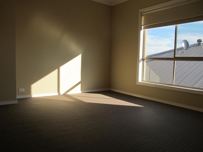 31 Barwon Street, Taylors Hill VIC 3037