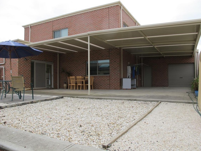 31 Barwon Street, Taylors Hill VIC 3037