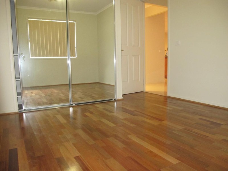 42 Heysen Parkway, Caroline Springs VIC 3023
