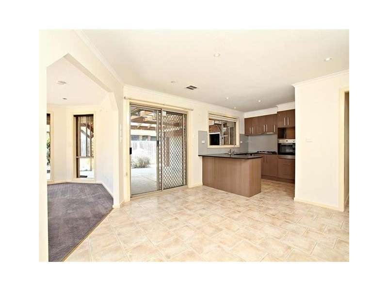 10 Bedingham Drive, Hillside VIC 3037