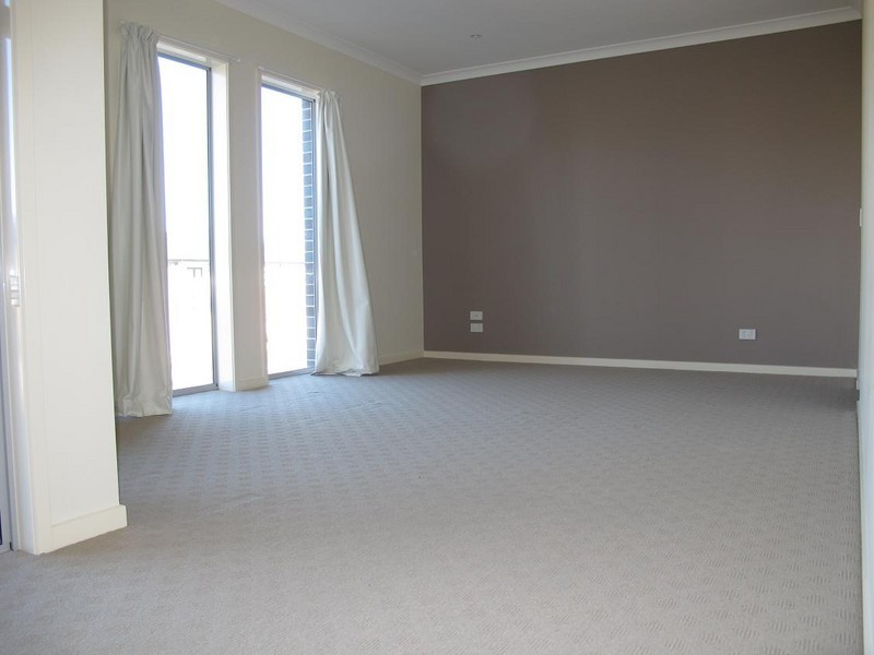 50 The Broadway, Caroline Springs VIC 3023