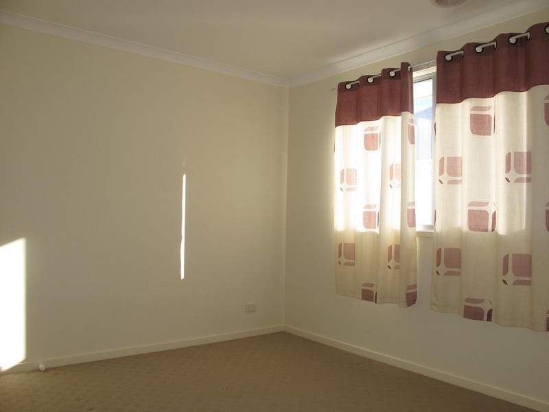 50 The Broadway, Caroline Springs VIC 3023