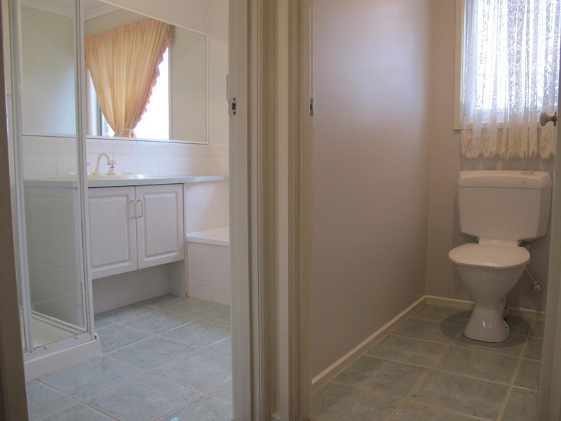 10 Rodmar Close, Hillside VIC 3037