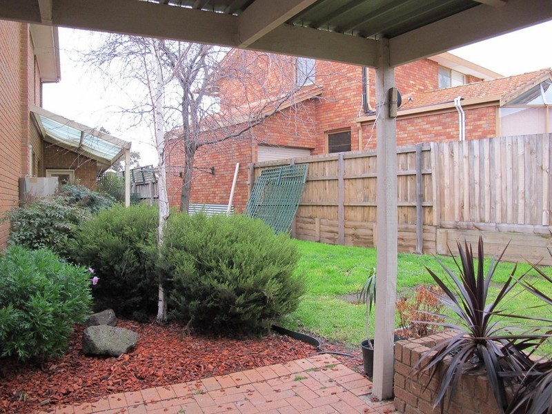 10 Rodmar Close, Hillside VIC 3037