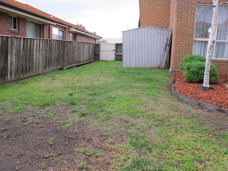 10 Rodmar Close, Hillside VIC 3037