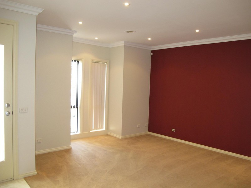 42  St Vincents Way, Caroline Springs VIC 3023