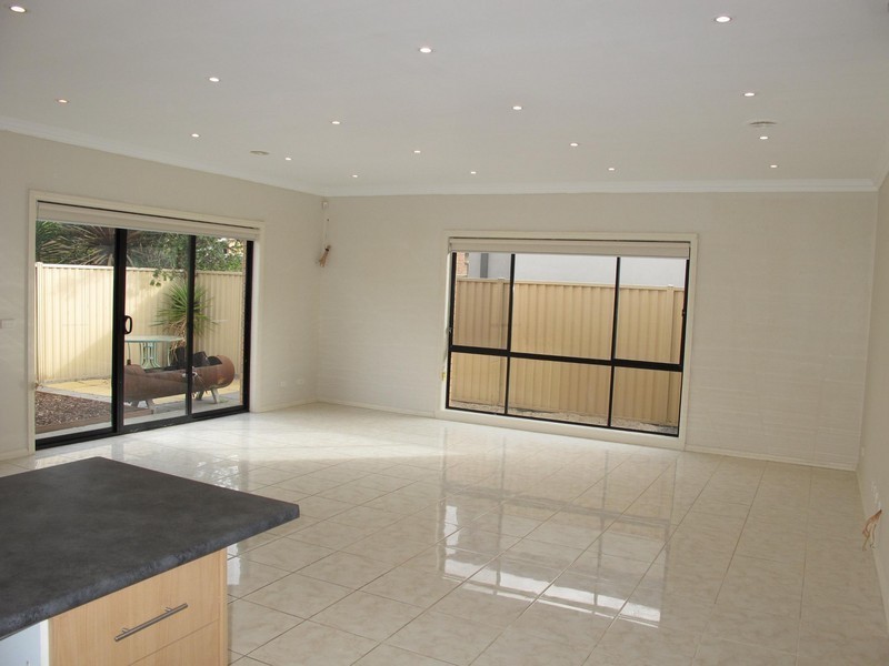 42  St Vincents Way, Caroline Springs VIC 3023