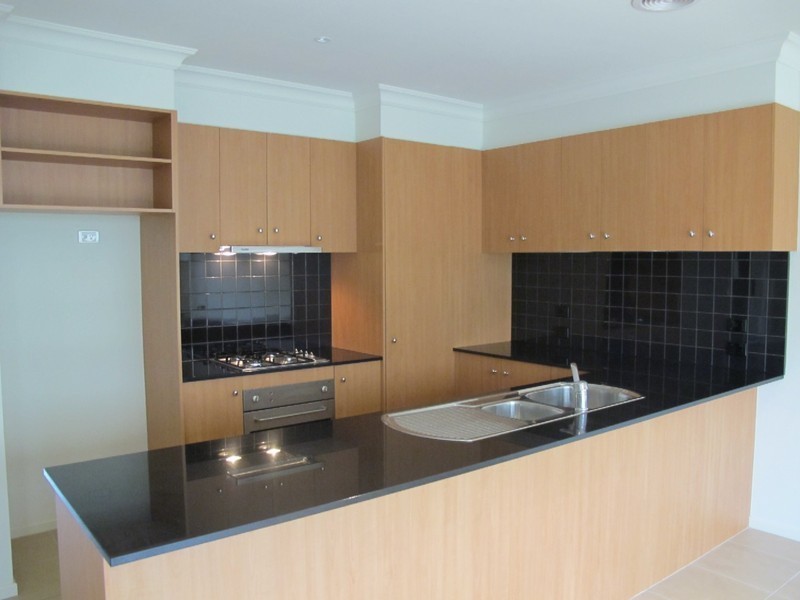 33A Wentworth Drive, Taylors Lakes VIC 3038