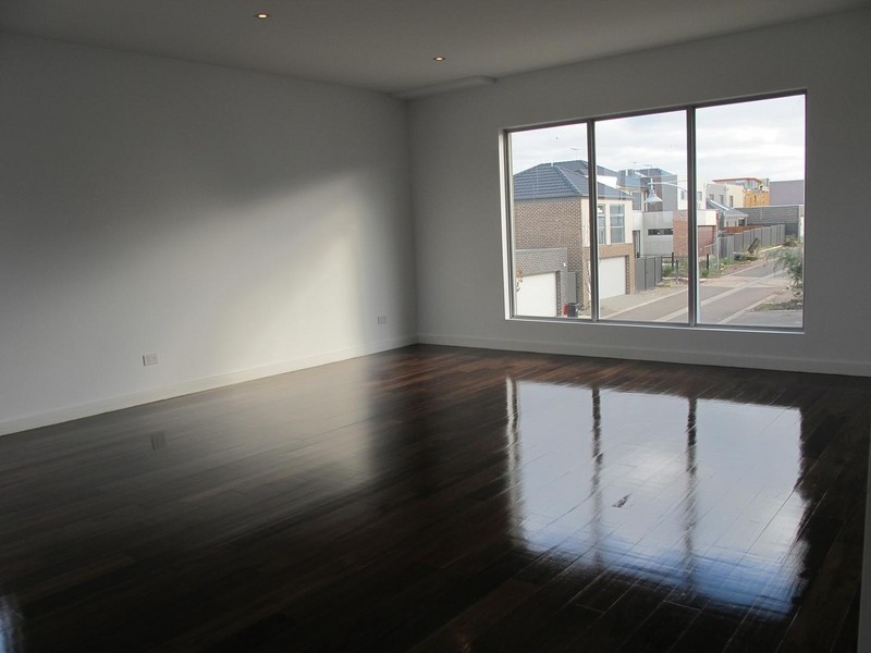 47  The Esplanade, Caroline Springs VIC 3023