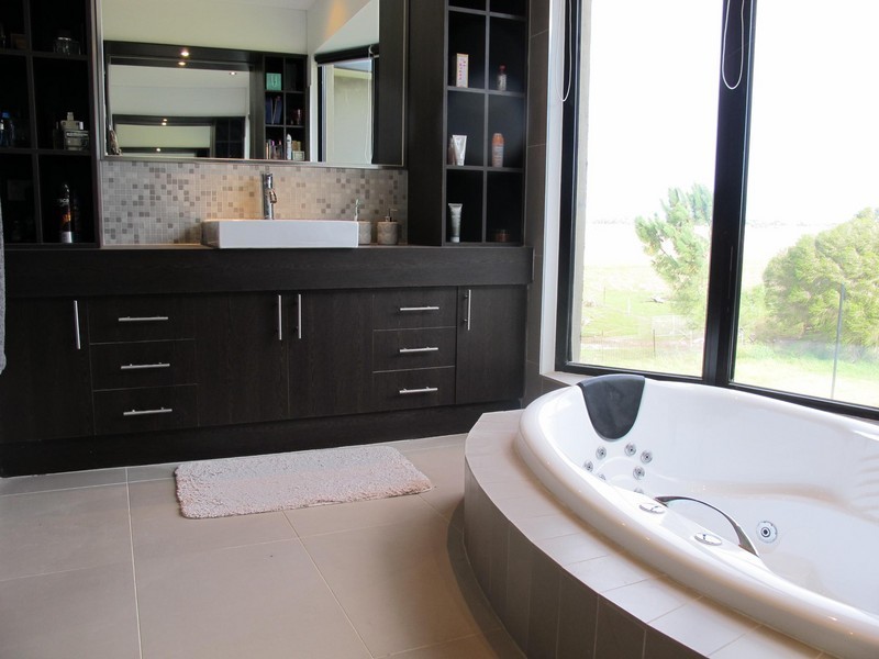 260 Clarke Road (Rockbank), Caroline Springs VIC 3023