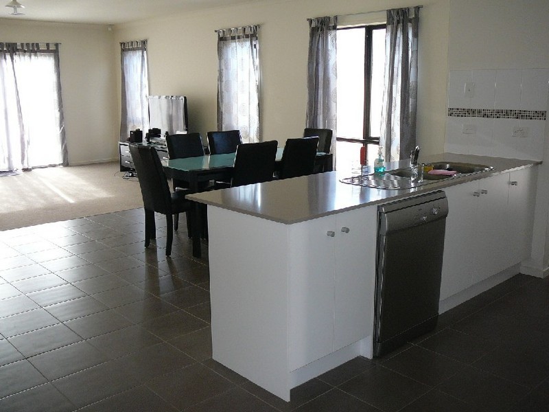 55 Manny Paul Circuit, Burnside Heights VIC 3023