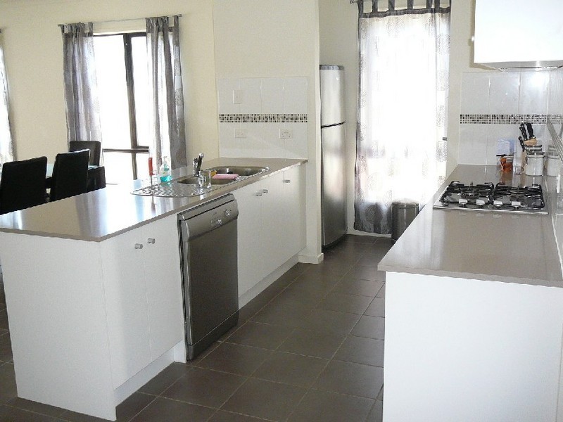 55 Manny Paul Circuit, Burnside Heights VIC 3023
