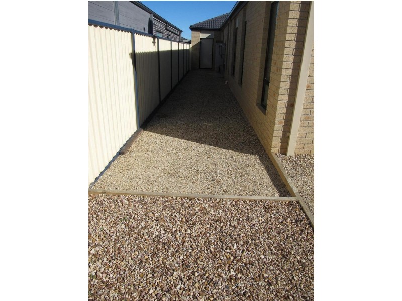 55 Manny Paul Circuit, Burnside Heights VIC 3023